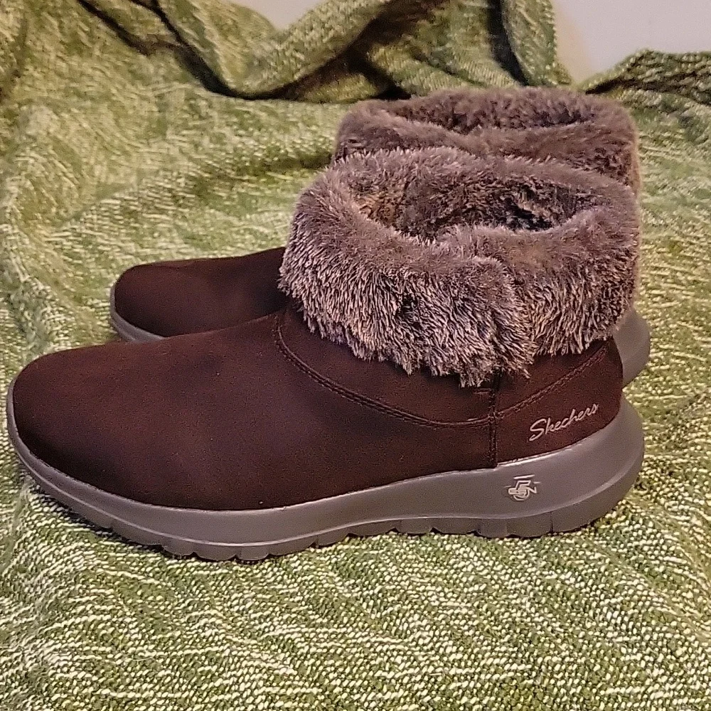 SKECHERS Brown Faux Fur Lined Boots - Picture 4 of 8